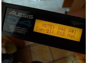 Alesis D4 (51782)