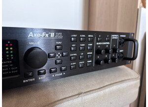 Fractal Audio Systems Axe-Fx II XL (78687)