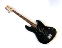 Fender Mark Hoppus Jazz Bass (65733)