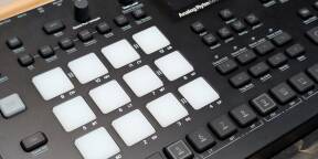 Analog Rytm MKII black comme neuve