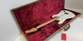 Vends Fender American Vintage '56 Stratocaster Aged White Blonde 2015