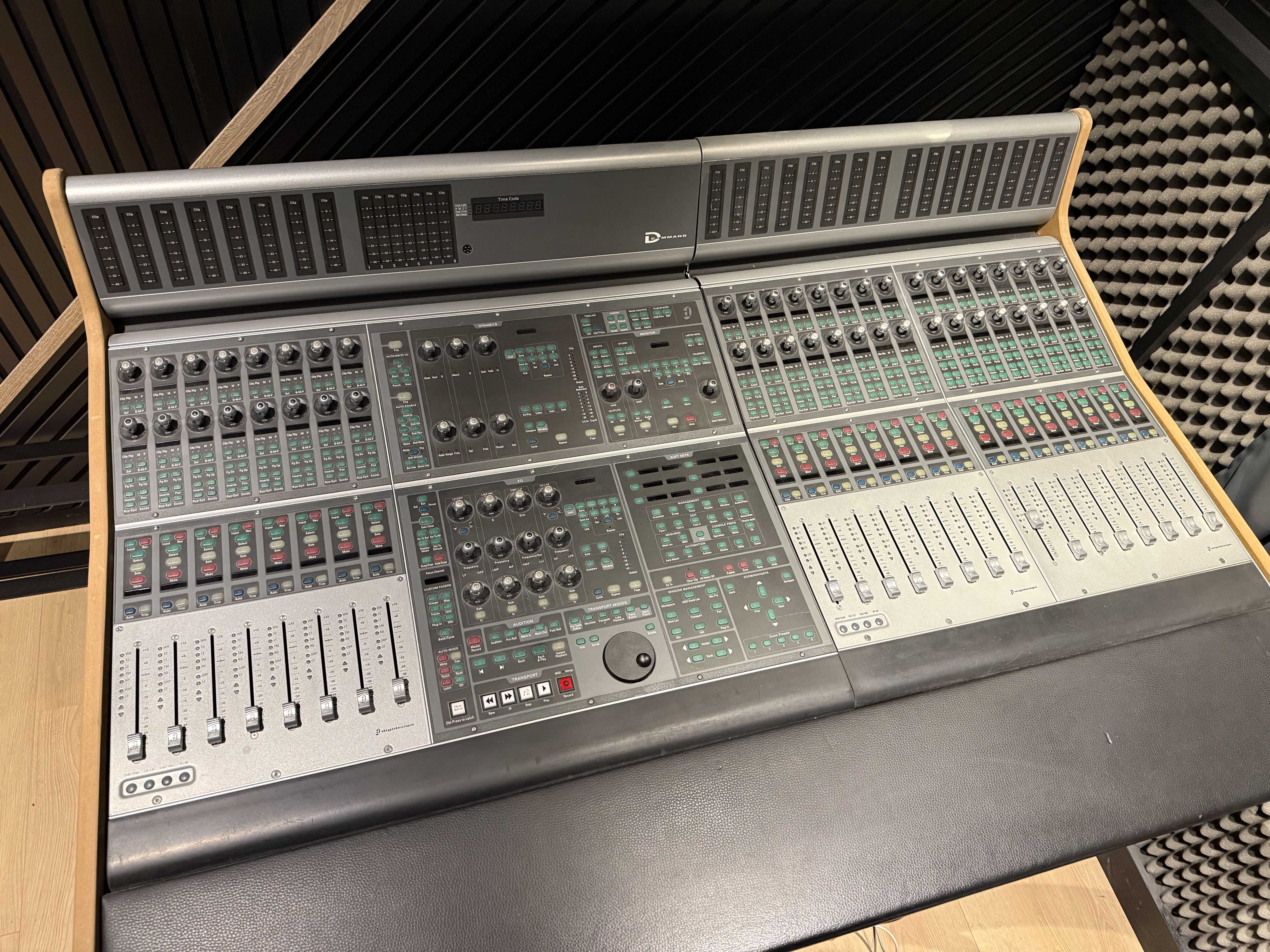 Digidesign D-Command ES + Extension Fader Pack (24 Faders) - Lot