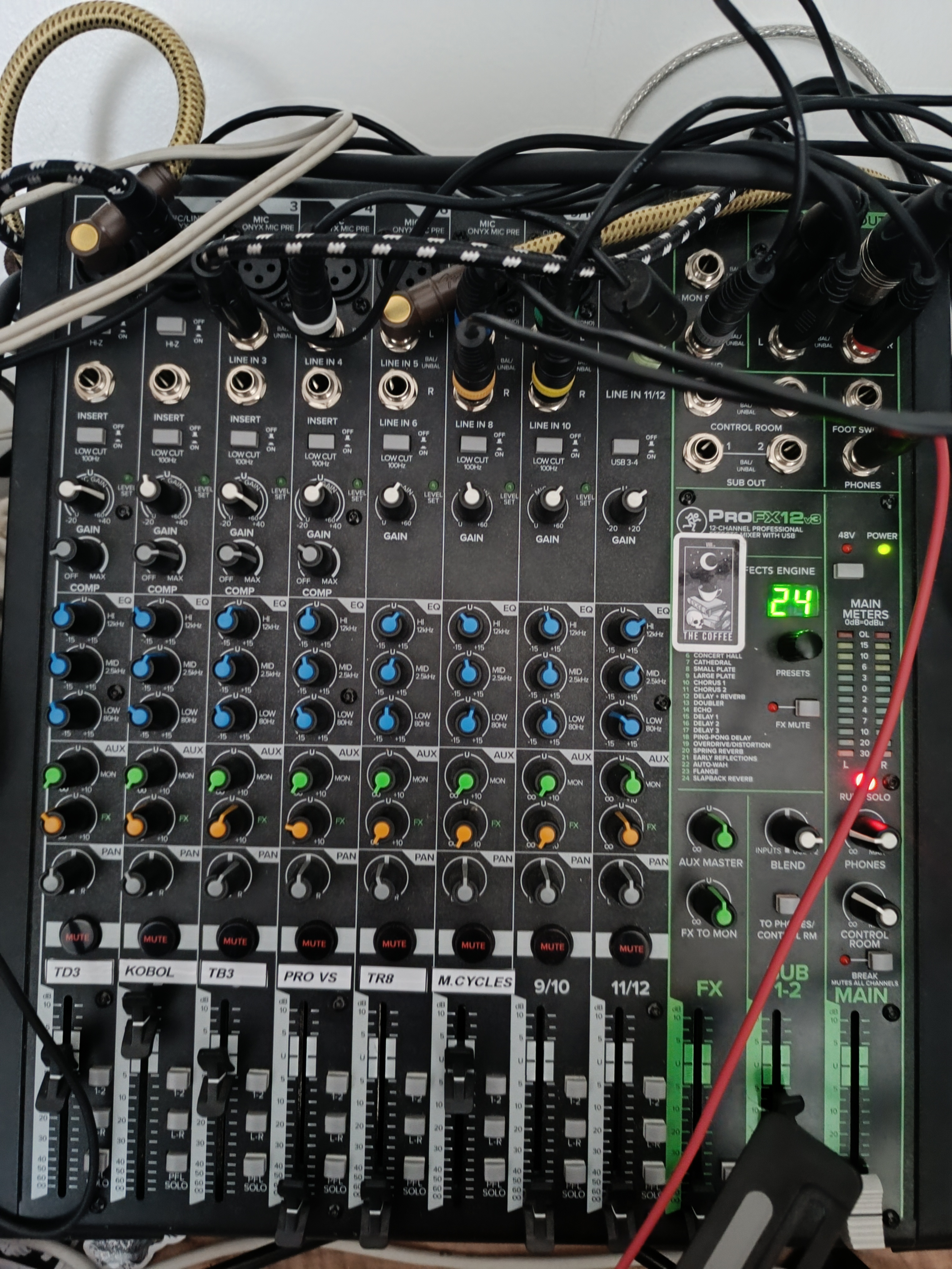 Pro FX 12 V3  comme neuf 