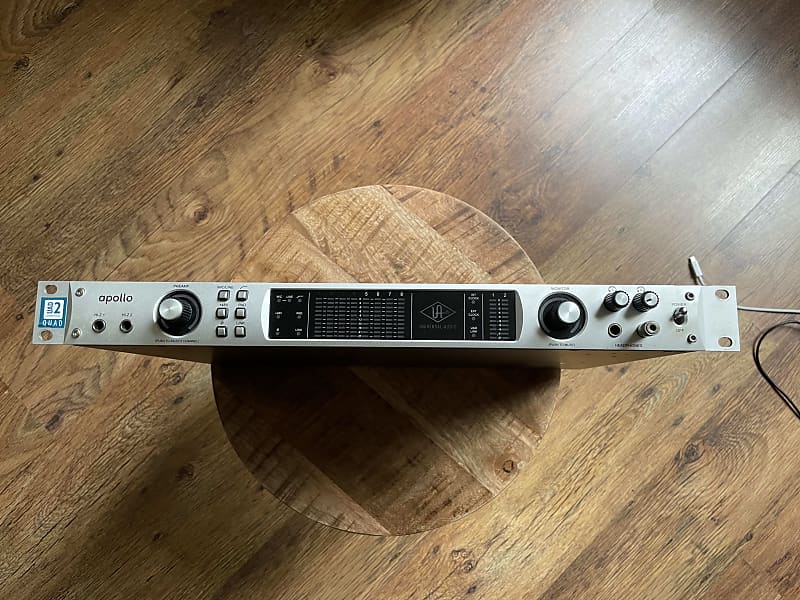 Vends Universal Audio Apollo QUAD Thunderbolt Audio Interface 2010s - Silver