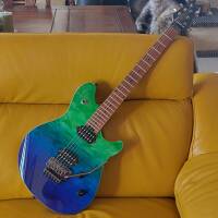 EVH Wolfgang Standard Tahiti Night - gig bag dédié - sangle en état neuf