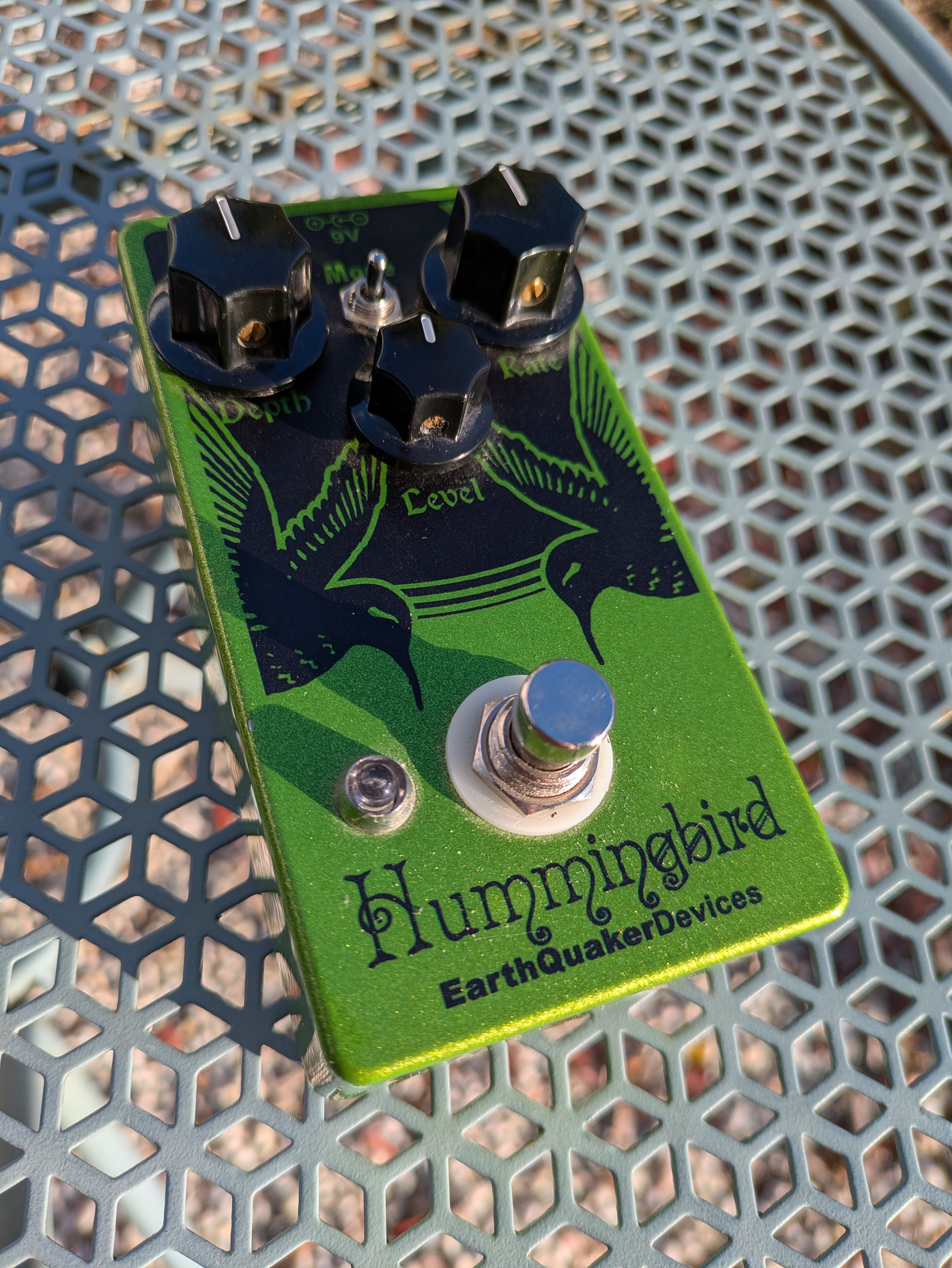 Hummingbird tremolo version 3