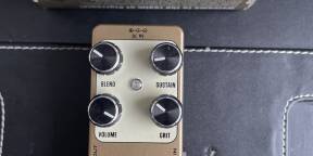 vends compresseur/sustainer/distorsion