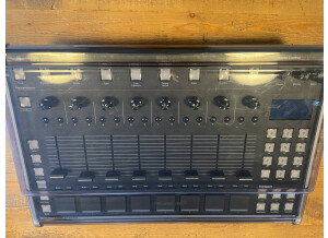 Isla Instruments S2400 (36157)