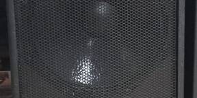Caisson basse SB 115 L acoustics état neuf. 1000 Watts