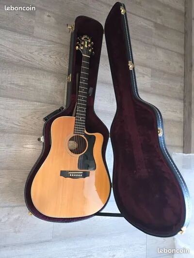 Guitare Guild électro acoustique modèle DC5 E  NT AVEC ETUI RIGIDE 