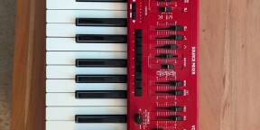 Behringer MS-101 Red