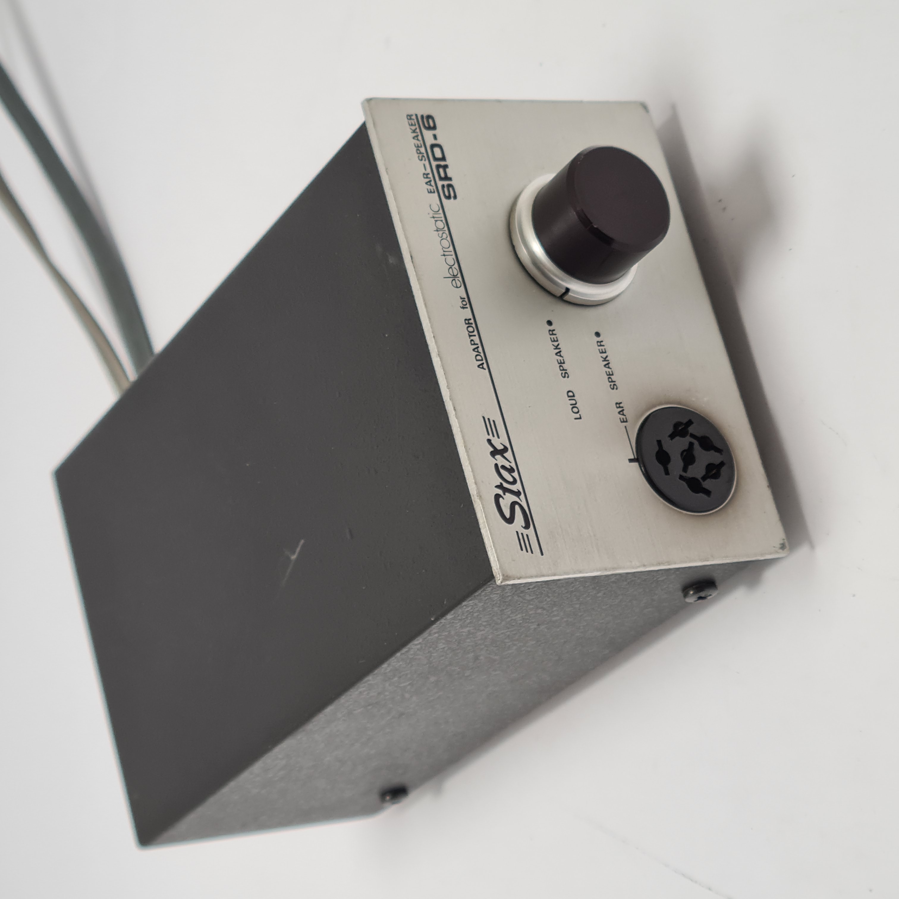 STAX SRD-6 Adaptateur pour casque électrostatique ( Vendu sans casque)