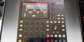 Vends AKAI MPC ONE comme neuve, dans sa boîte