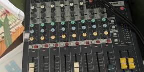 Vend table soundcraft epm6