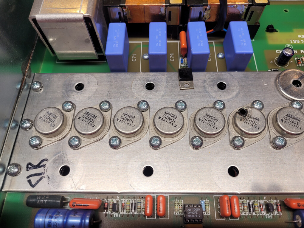 6650211.jpg 6650211.jpg