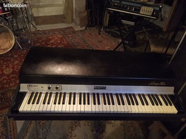 Rhodes 73 Mark I