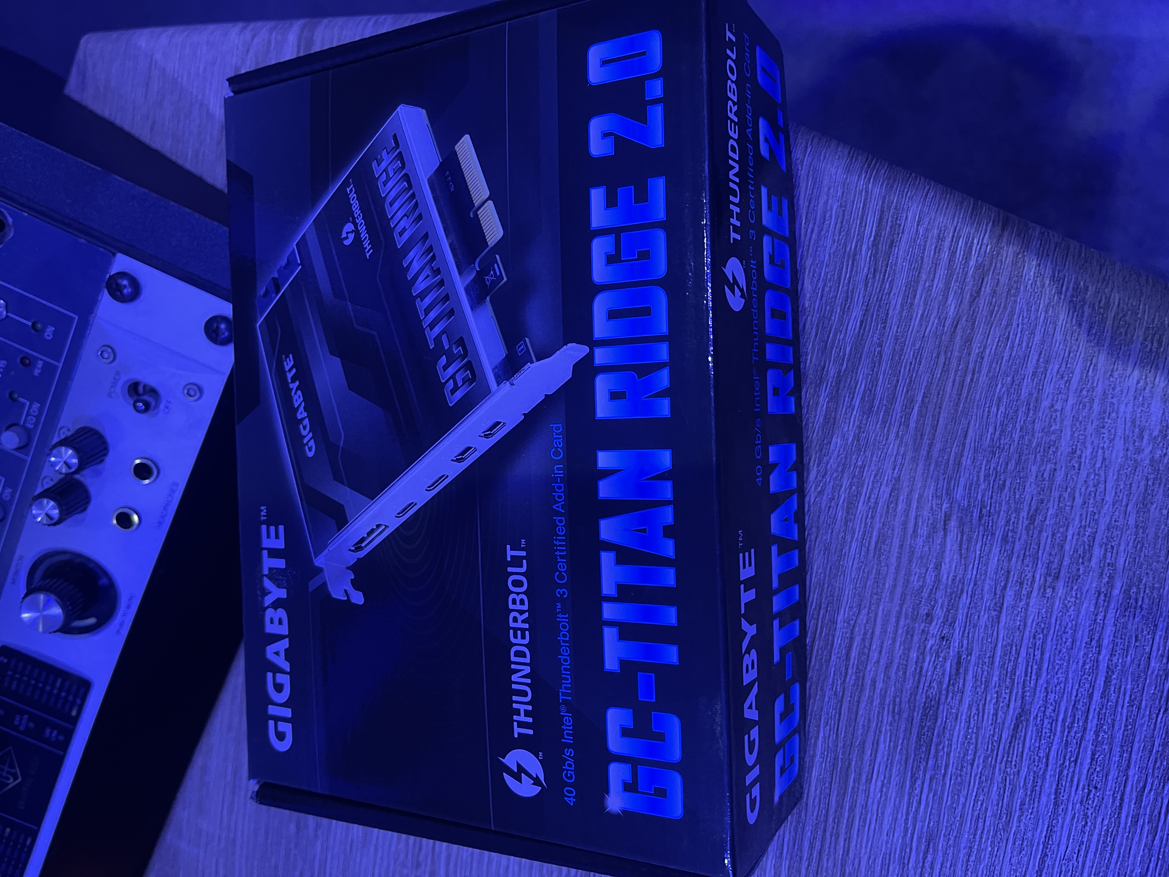 Gigabyte gc titan ridge 2.0