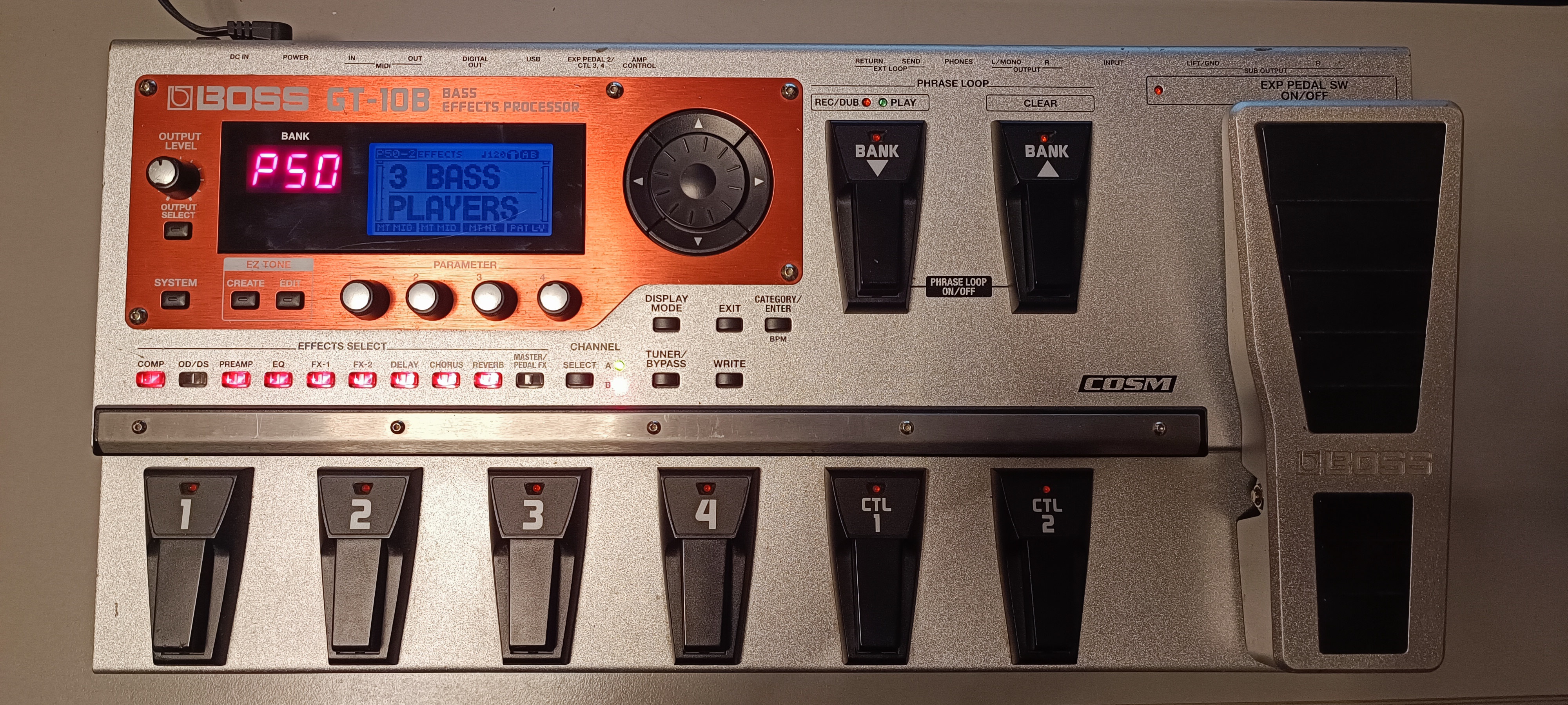 Vends multi-effets basse Boss GT-10B