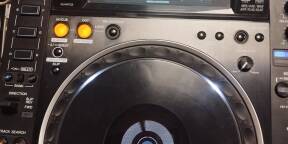 2 Pioneer CDJ-2000NXS2