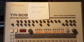 Roland TR 909