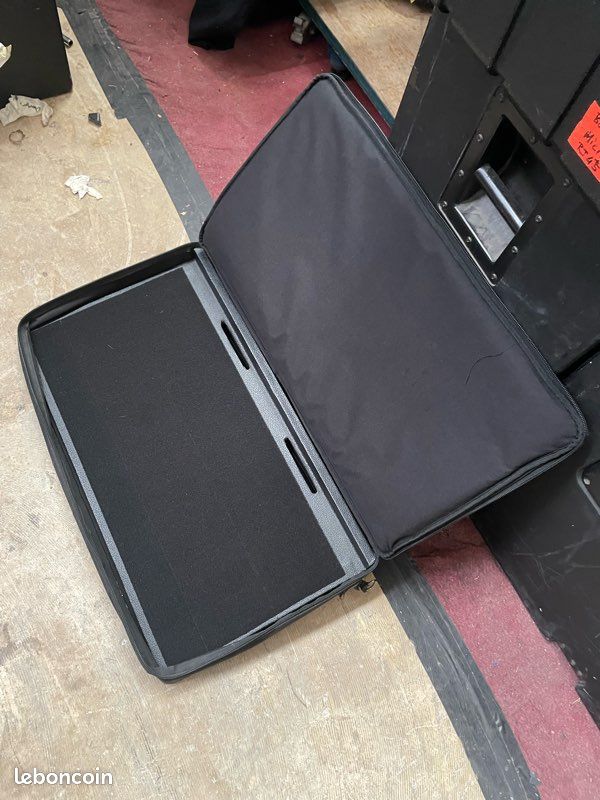 Vends grand pédalier Gator GPT-Pro