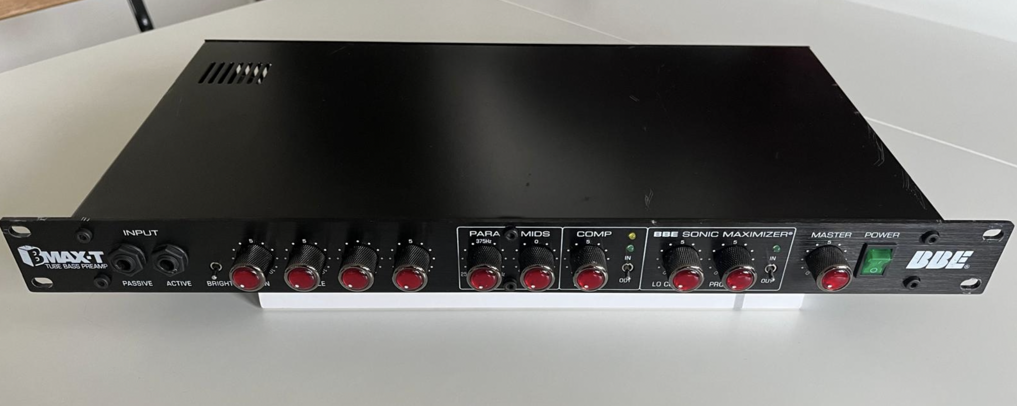 Préampli à lampes BBE Bmax-T