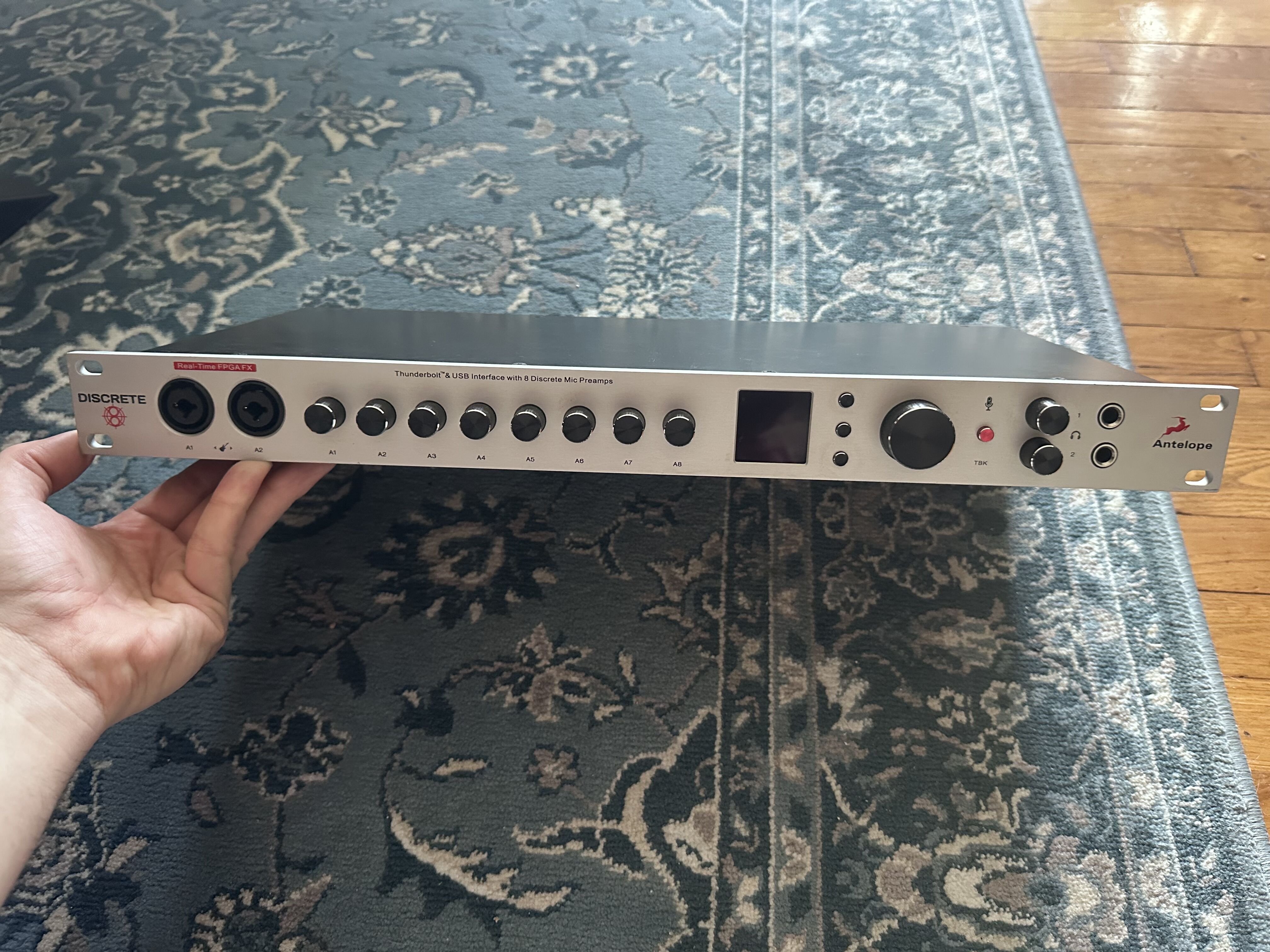 Vends ou échange Antelope Discrete 8 Synergy Core