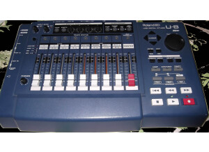 Roland U-8