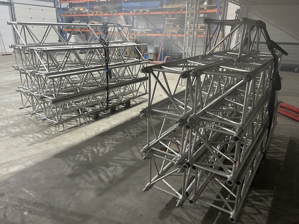 Lot de 40m structure ASD SC390 - 16x SC39250 400mm 2.50m