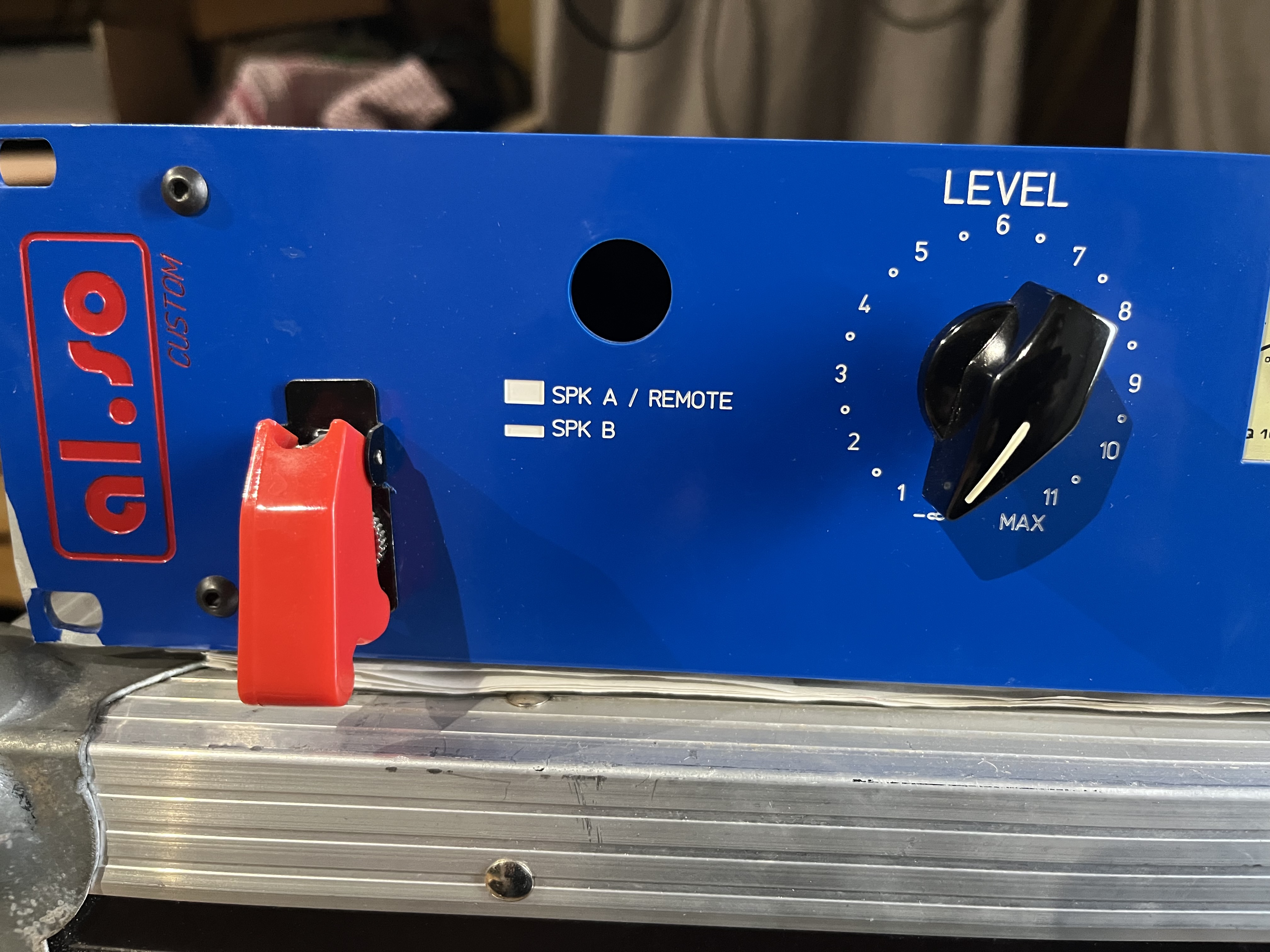 VENDS AMPLI ALSO D252A