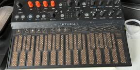 Microfreak Stellar + Decksaver