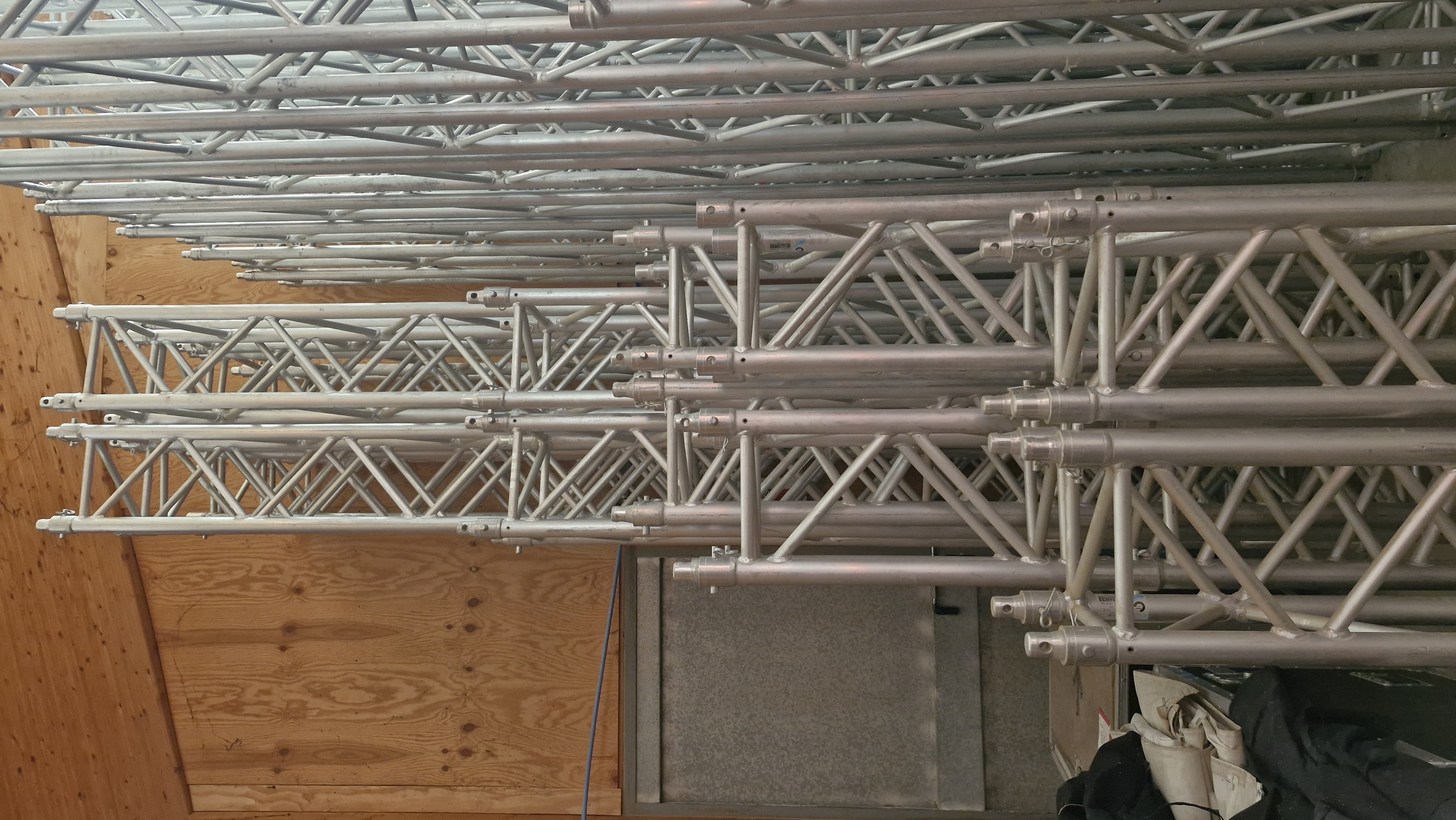 LOT DE STRUCTURES S36 ETAT NEUF