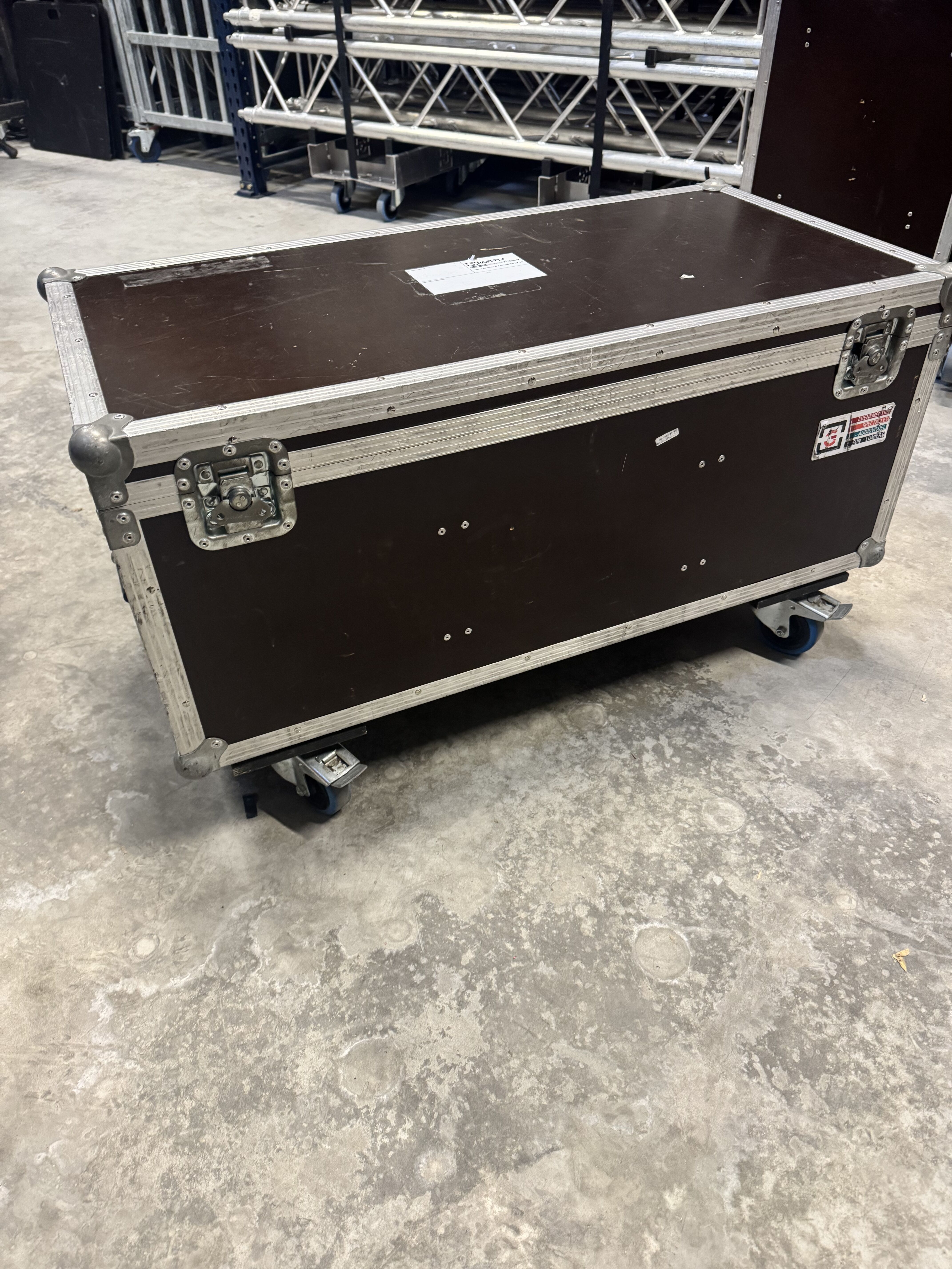 Flight case type malle pour câbles