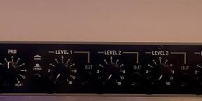 Vends preamplis casque 6 channel