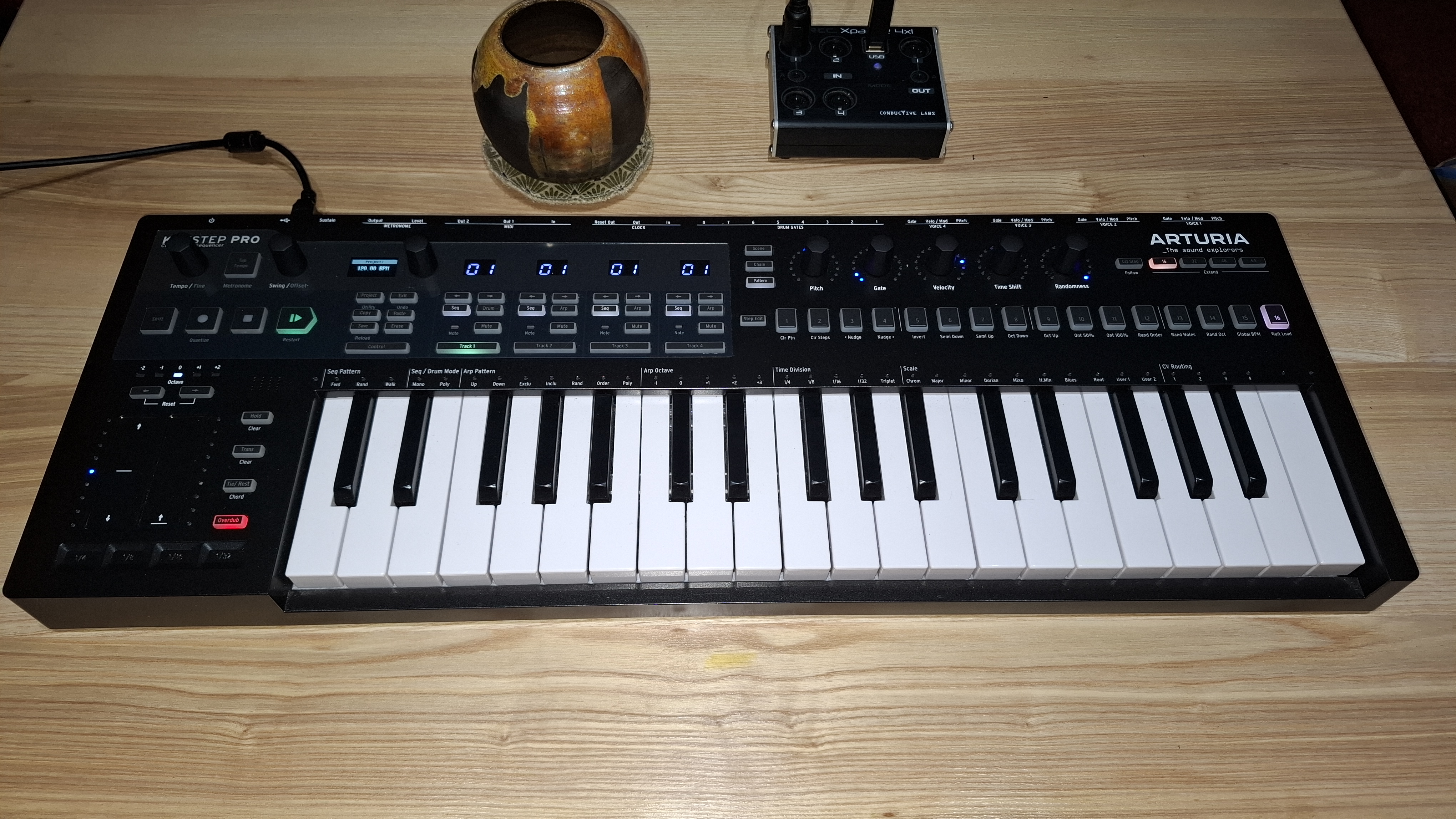 Vend / Echange Keystep Pro Chroma Edition Limitée