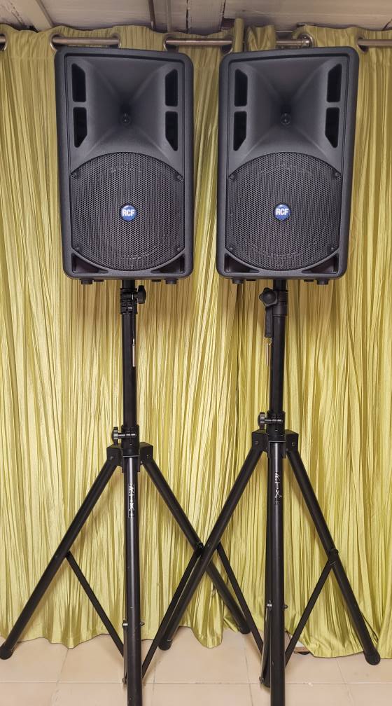 Pack 2 RCF ART 310A avec 2Pieds  support RTX