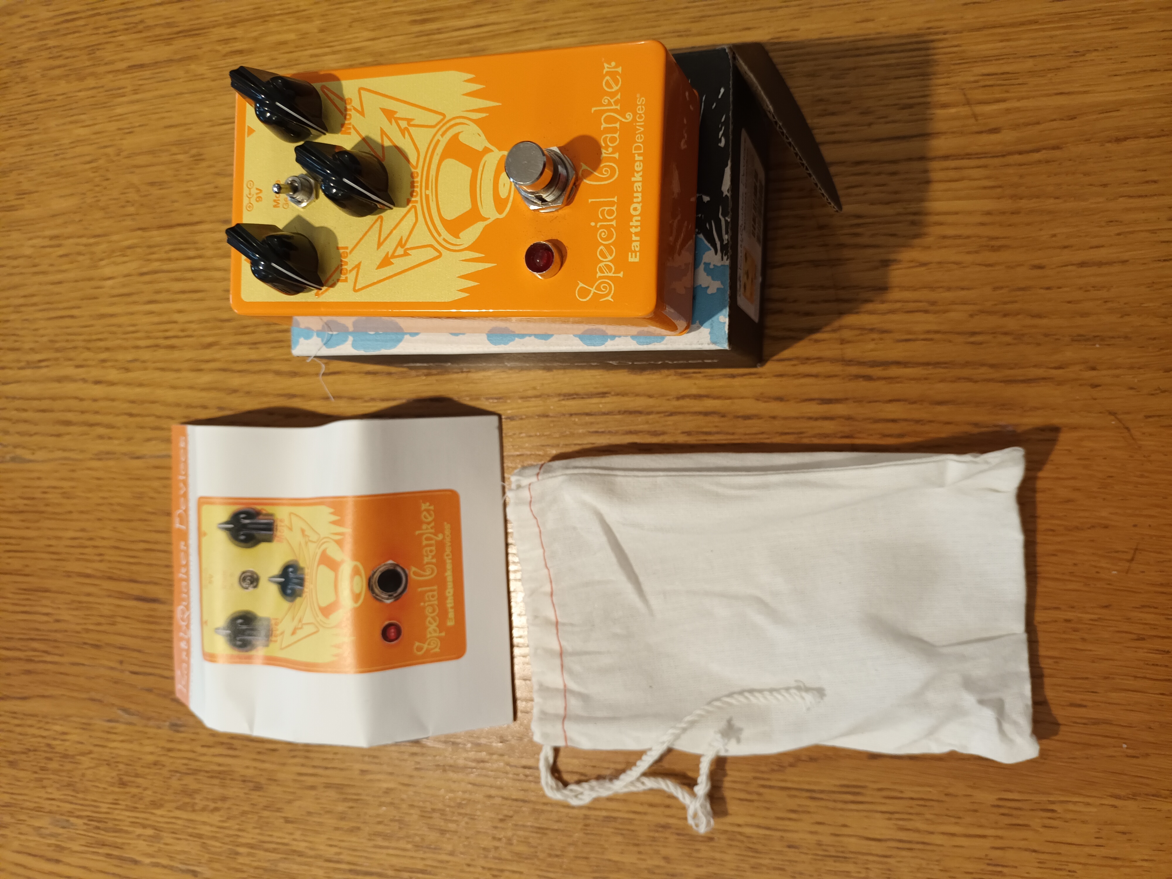Vends pédale d'overdrive EARTHQUAKER DEVICES – Special Cranker
