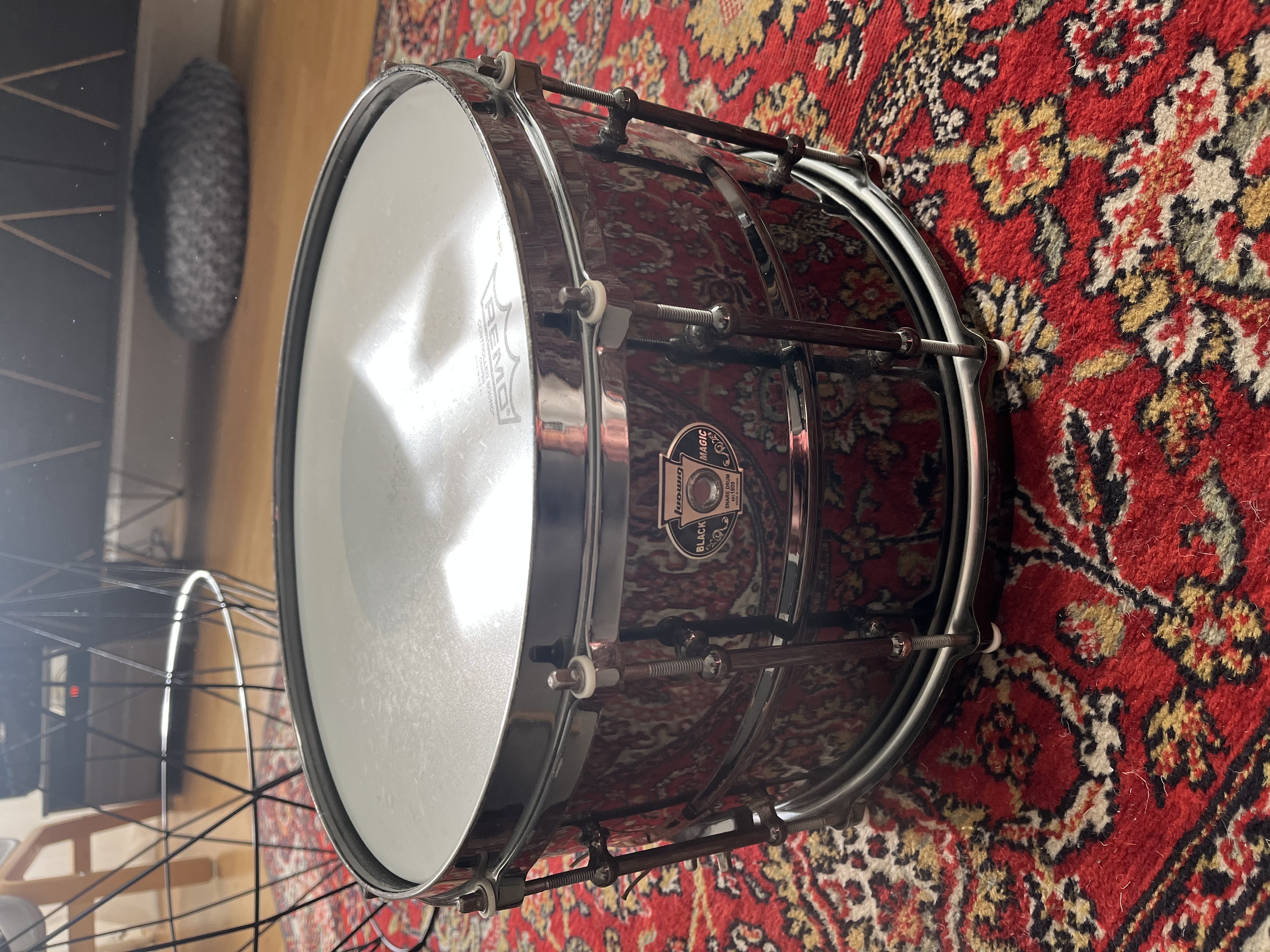 Vends caisse claire Ludwig Black Magic 14x08 *modifiée*