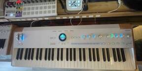 vends ARTURIA ASTROLAB 61 quasi neuf