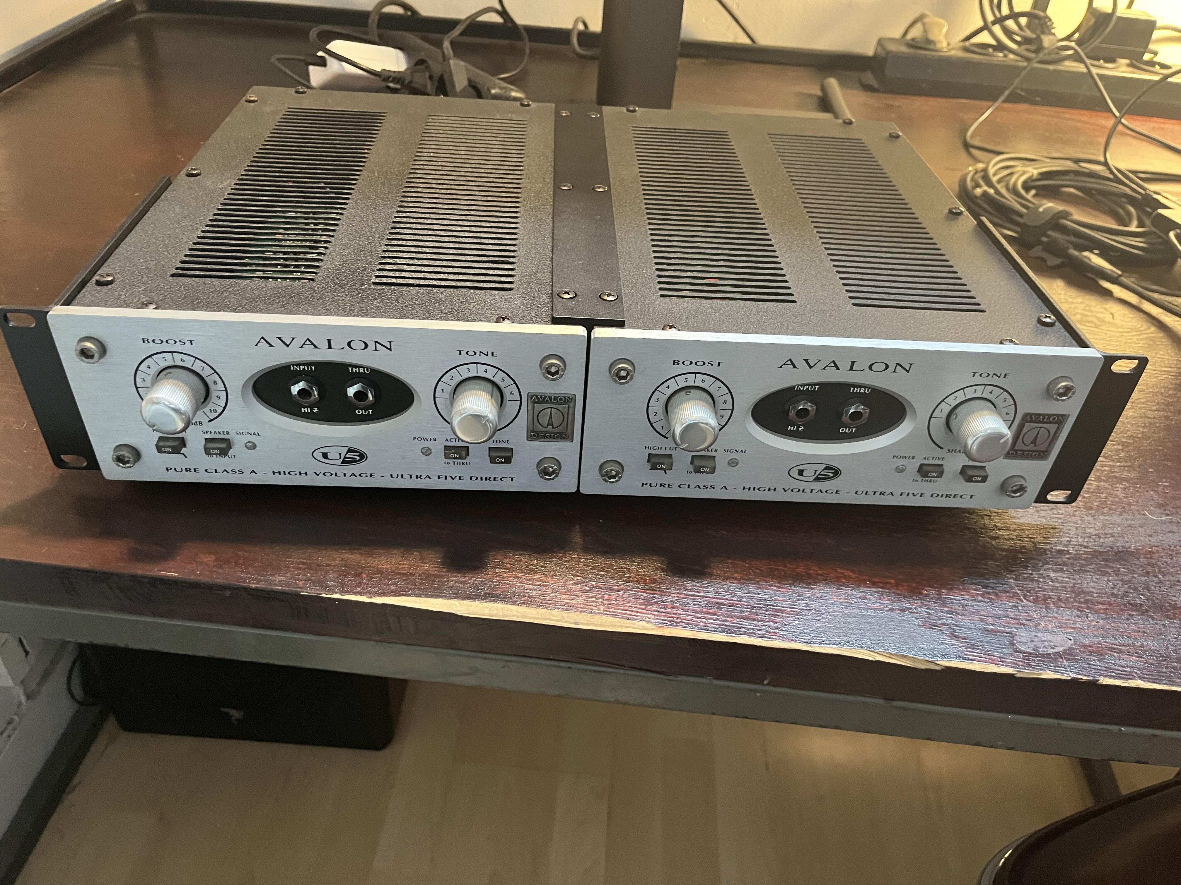 Paire d'Avalon U5 - Apairé (numéro de série)  - NEUF