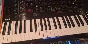 Prologue 8 osc. Très bon etat mais rayure a l arrière