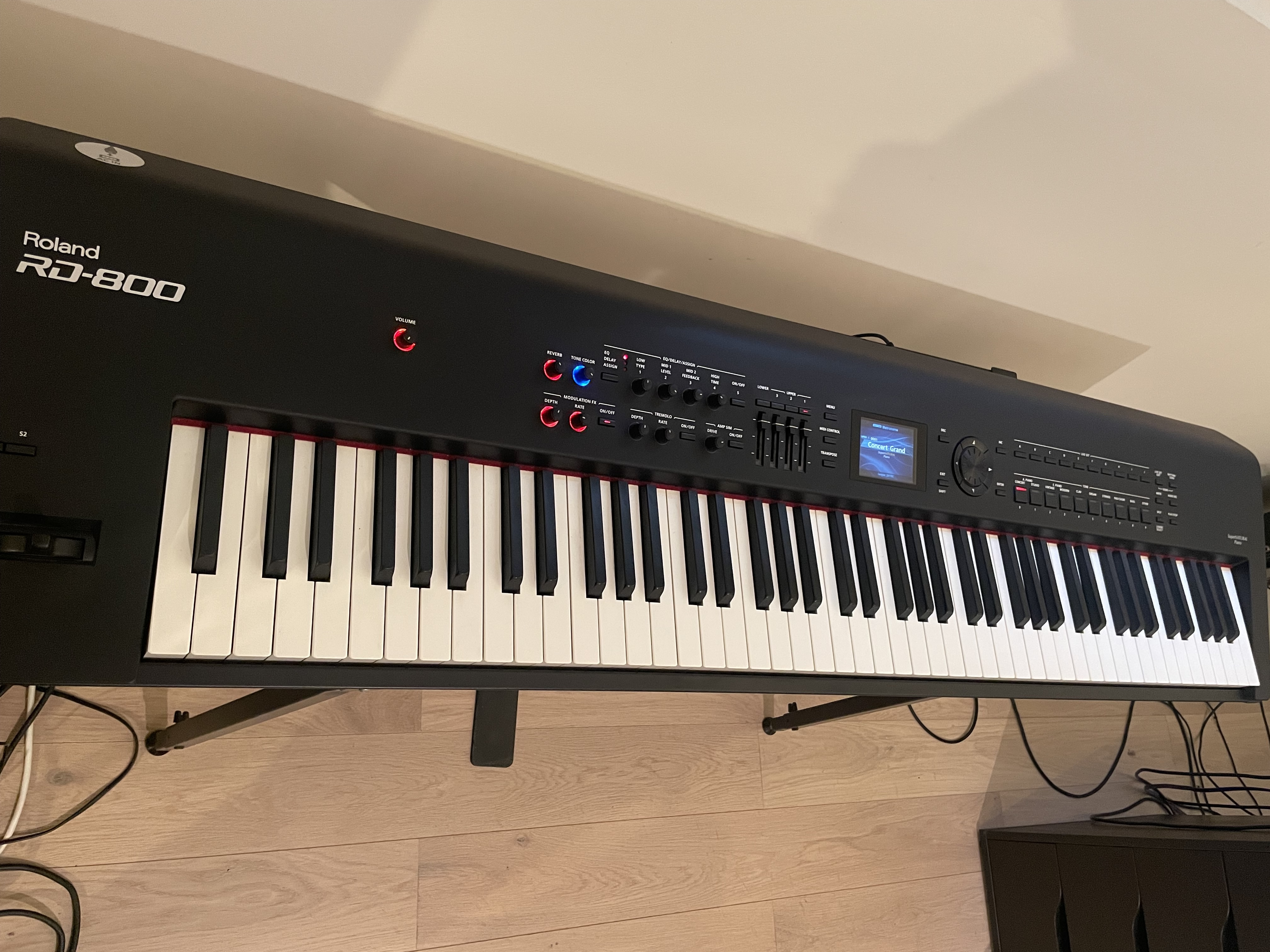 Vends Roland RD 800. Très Bon Etat. 