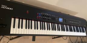 Vends Roland RD 800. Très Bon Etat.