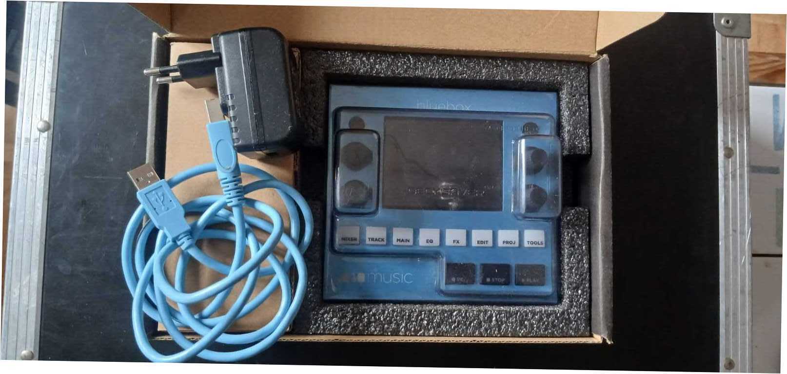 1010 Music Bluebox+ decksaver + câbles