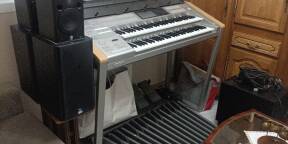 Yamaha Electone STAGEA ELS-02x