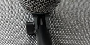 Vends micro SHURE Béta 52 A (grosse caisse ou ampli basse) avec coffret alu moussé