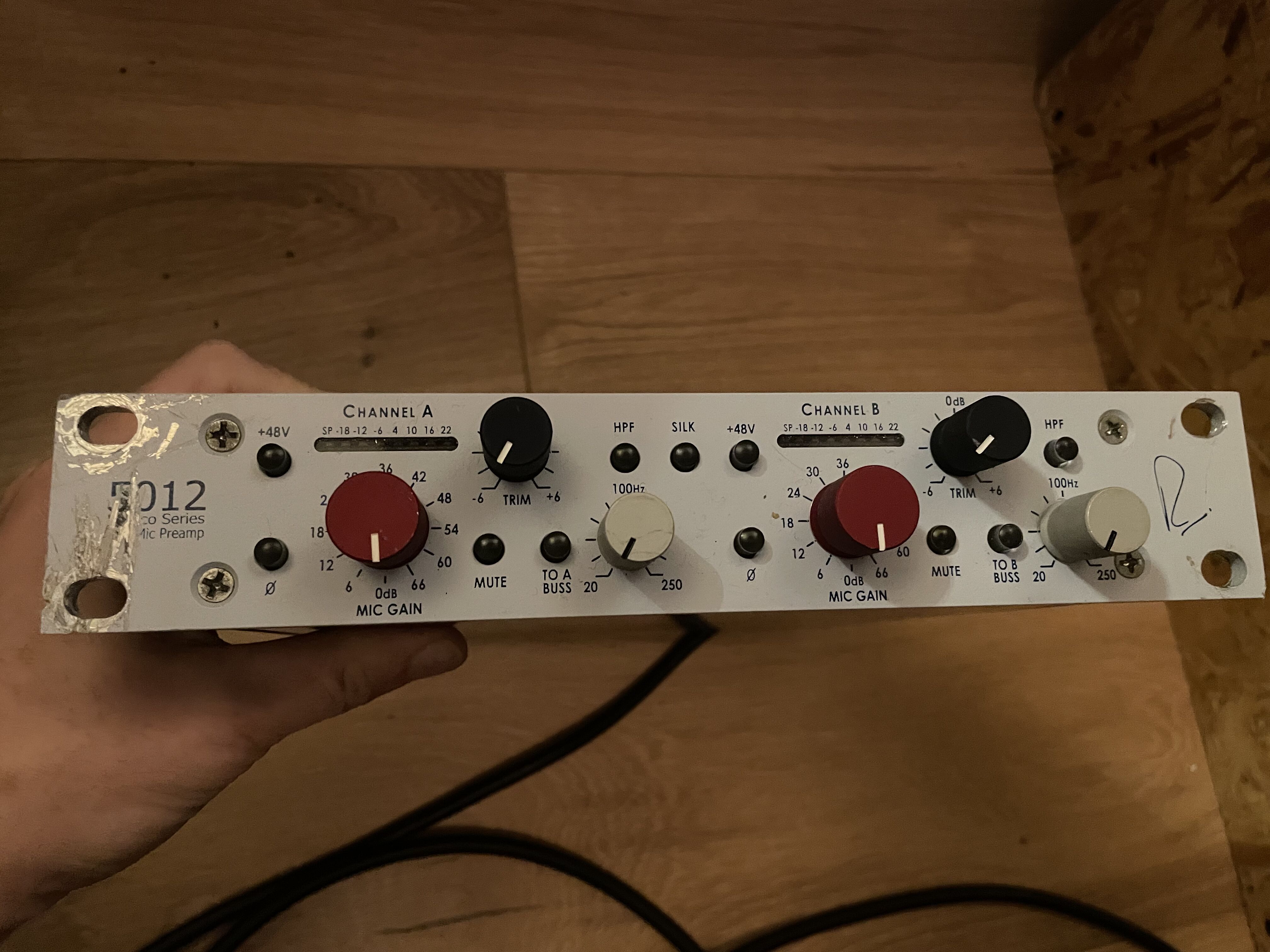Vends Preamp Neve Portico 5012 / Alimentation refaite