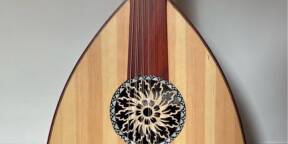 Oud traditionnel - parfait état