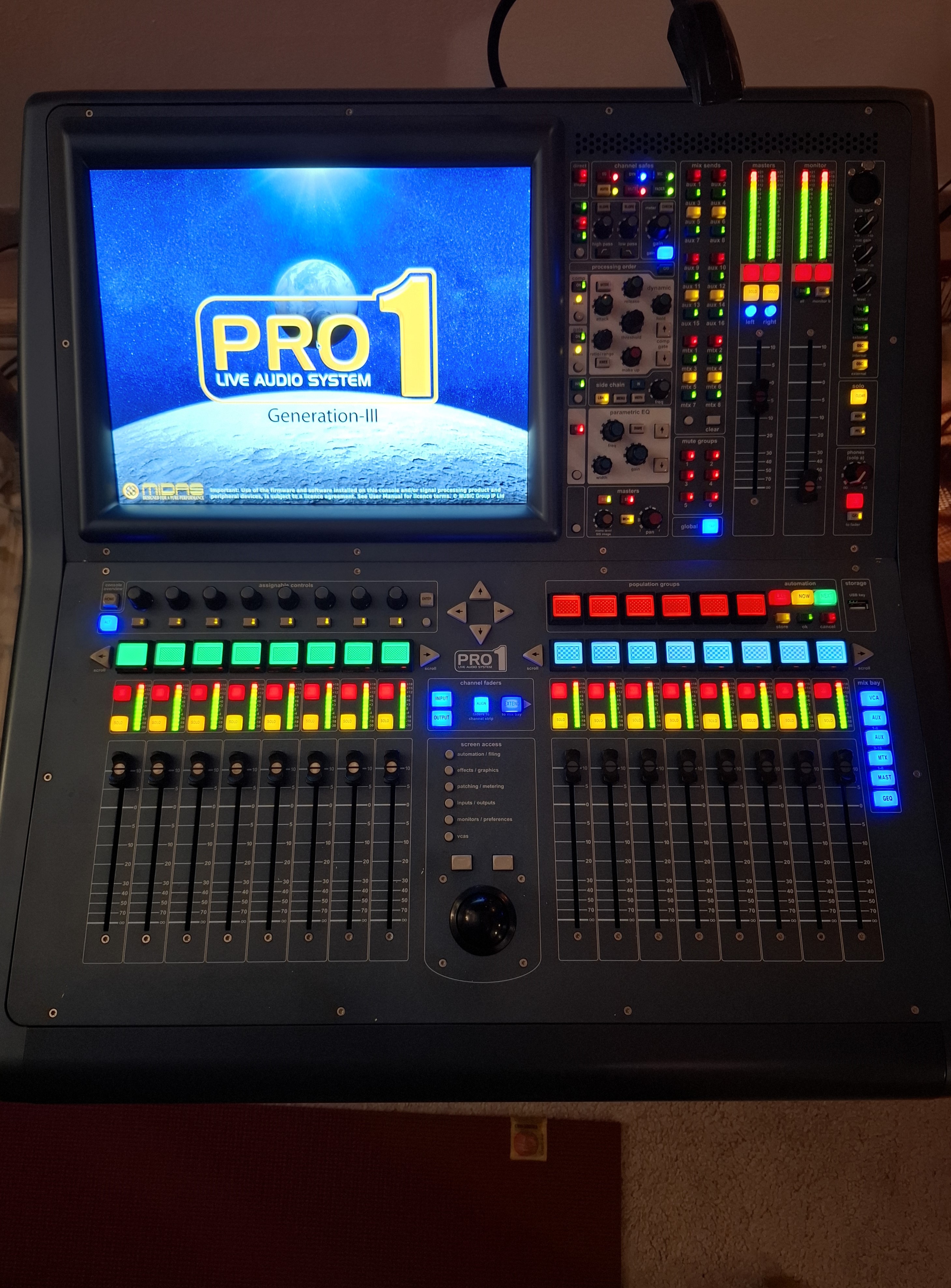 Lot = Midas PRO1 + DL153 + DN9650 (avec Carte Dante) + PG-1 (stabilisateur) + Flight + touret Cat5