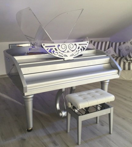 Grand Piano à queue Pearl River BUTTERFLY LIMITED EDITION avec Plexiglas Couvercle en forme de Papillon